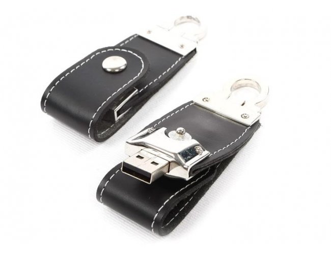 PEN DRIVE COURO - DEC C184 Capacidade 8GB